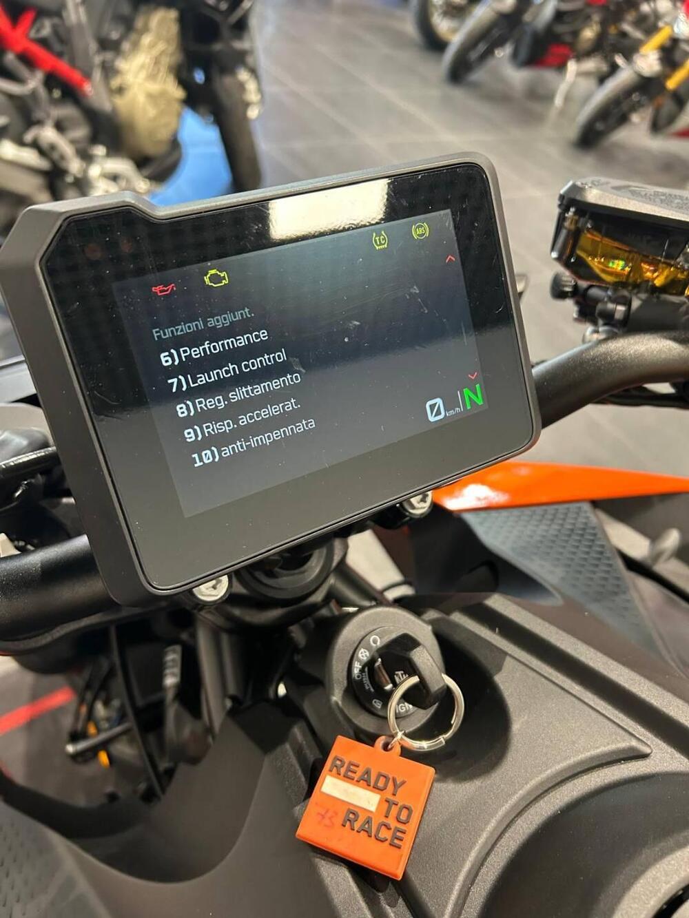 KTM 990 Duke (2024 - 26) (16)