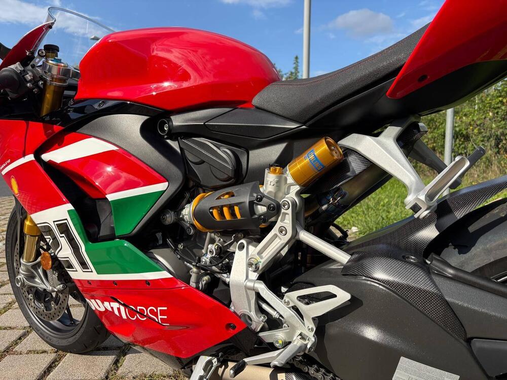 Ducati Panigale V2 Bayliss 1st Championship 20th Anniversary (2021 - 24) (3)