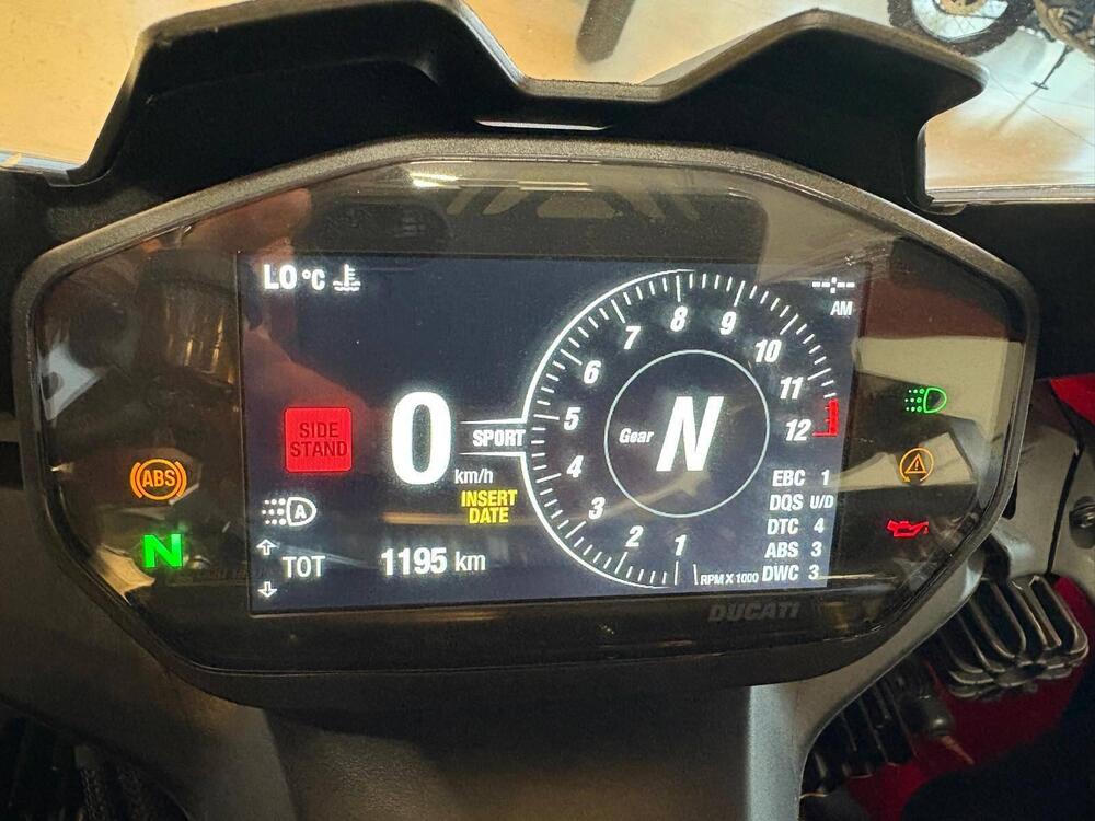 Ducati Panigale V2 Bayliss 1st Championship 20th Anniversary (2021 - 24) (18)