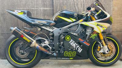 Yamaha YZF R6 (2005) usata