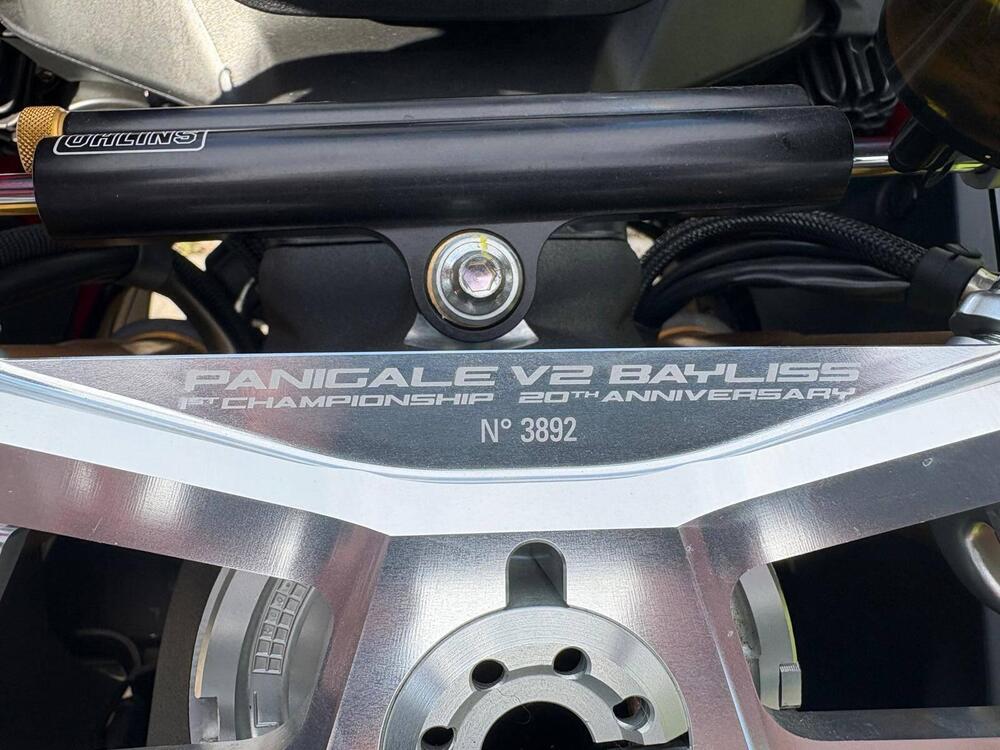 Ducati Panigale V2 Bayliss 1st Championship 20th Anniversary (2021 - 24) (17)