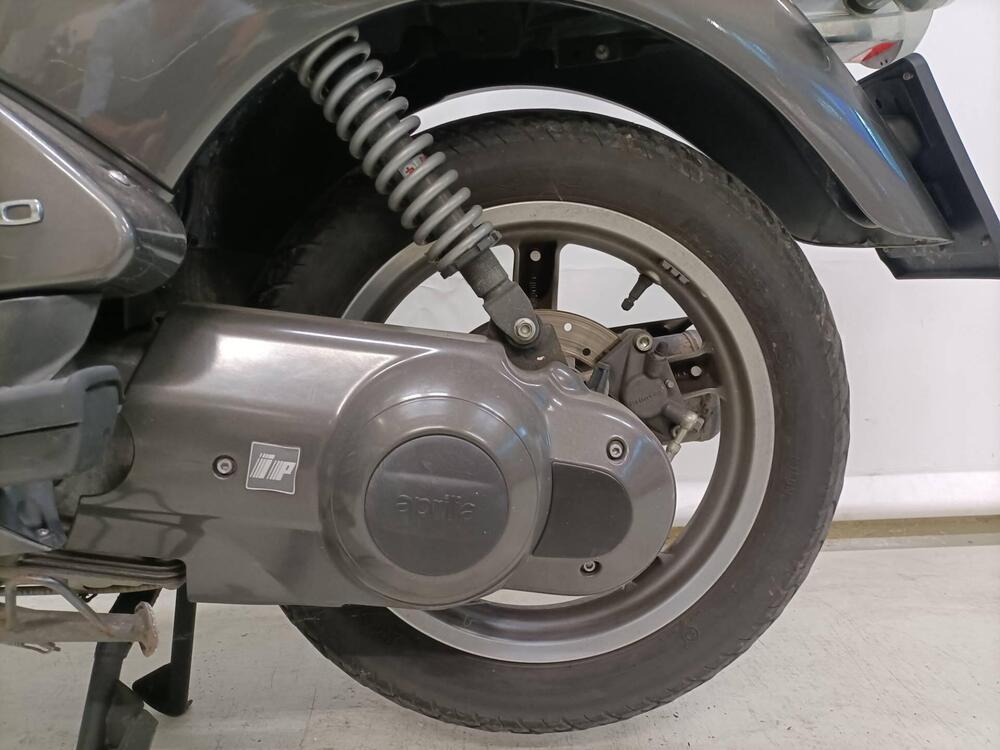 Aprilia Scarabeo 250 (2005 - 06) (8)