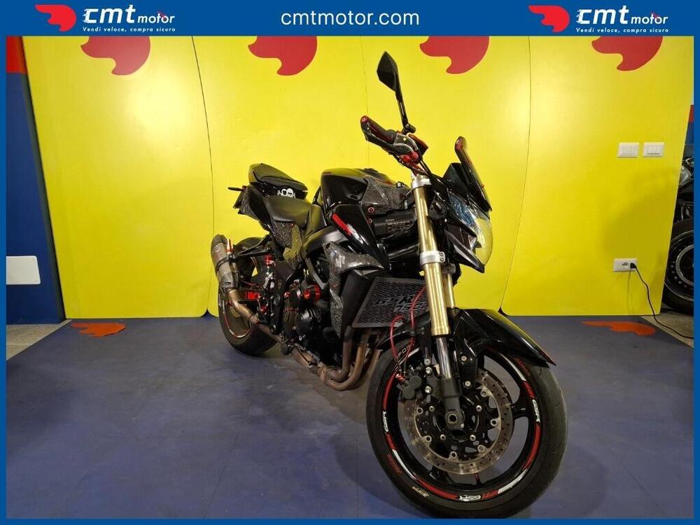 Suzuki GSR 750 (2010 - 15) (2)