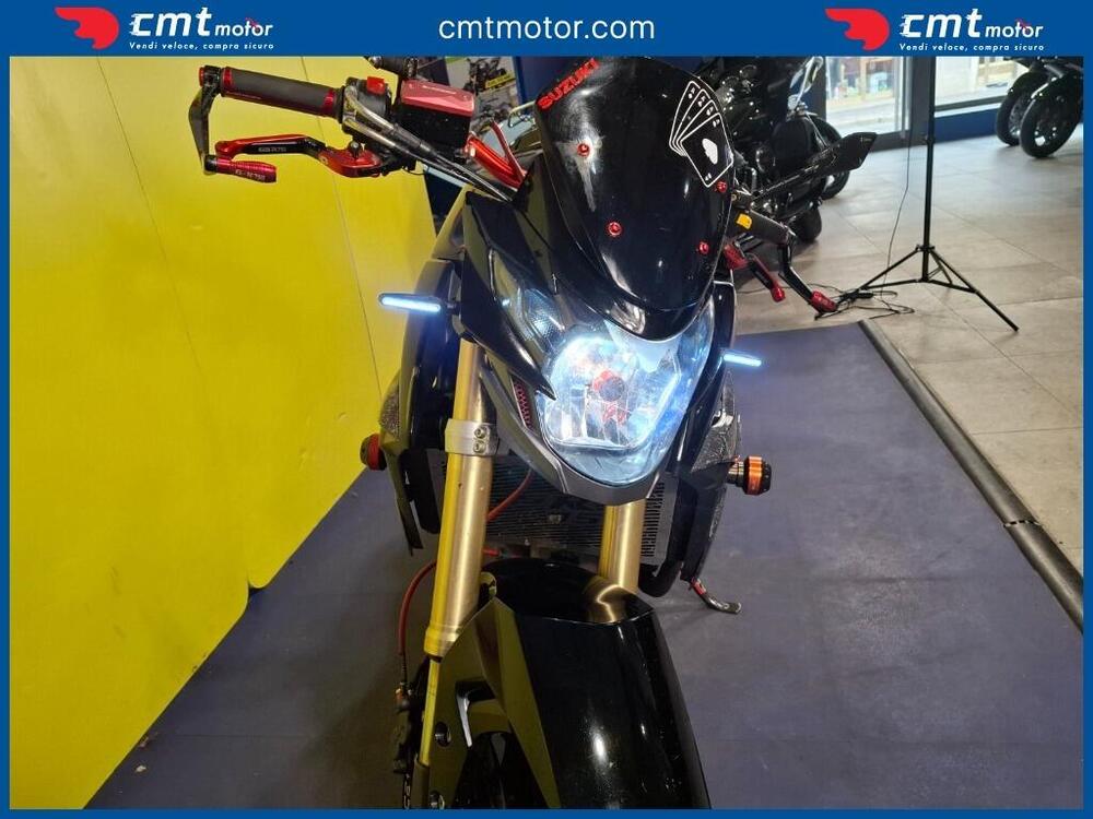 Suzuki GSR 750 (2010 - 15) (7)