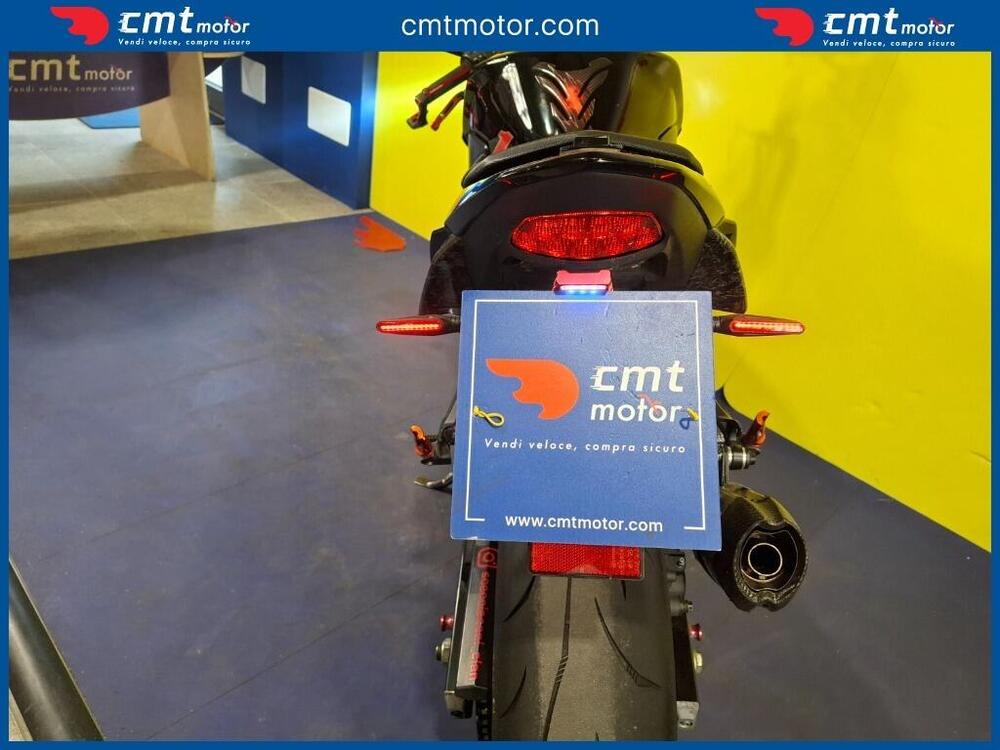 Suzuki GSR 750 (2010 - 15) (8)