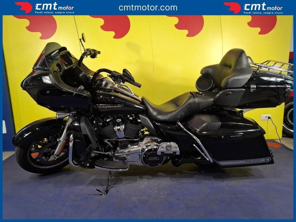 Harley-Davidson 114 Road Glide Ultra (2019) - FLTRXU (2)