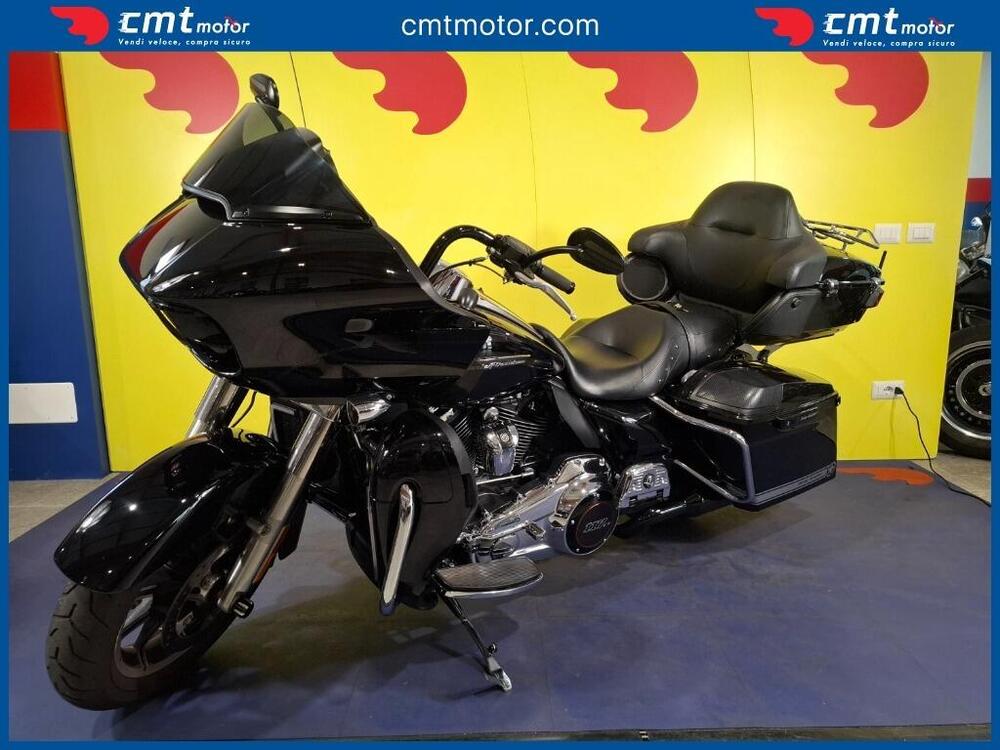 Harley-Davidson 114 Road Glide Ultra (2019) - FLTRXU (4)