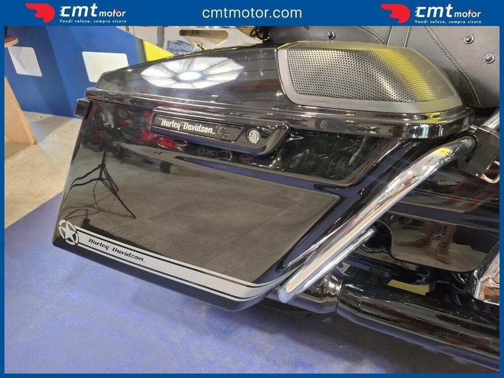 Harley-Davidson 114 Road Glide Ultra (2019) - FLTRXU (6)