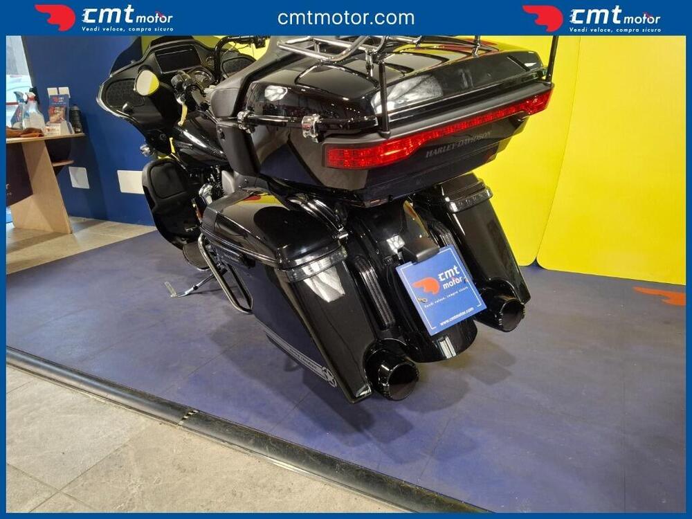 Harley-Davidson 114 Road Glide Ultra (2019) - FLTRXU (14)