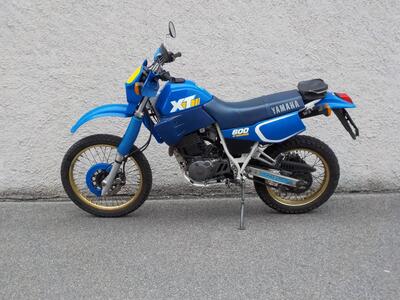 Yamaha XT 600 4V (1986 - 89) usata