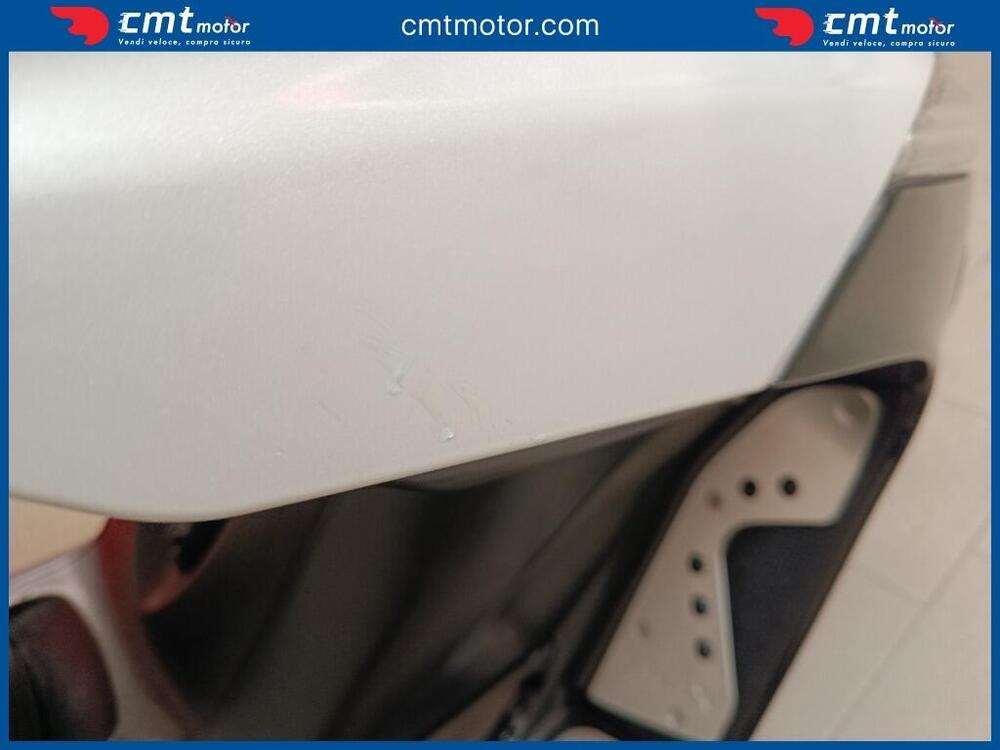 Yamaha T-Max 500 White Max (2010 - 11) (6)