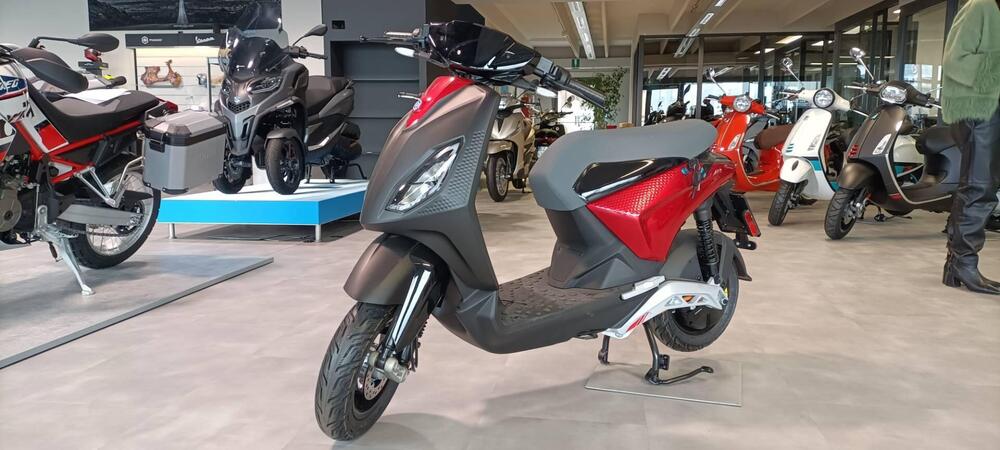 Piaggio 1 Active (2022 - 26) (6)