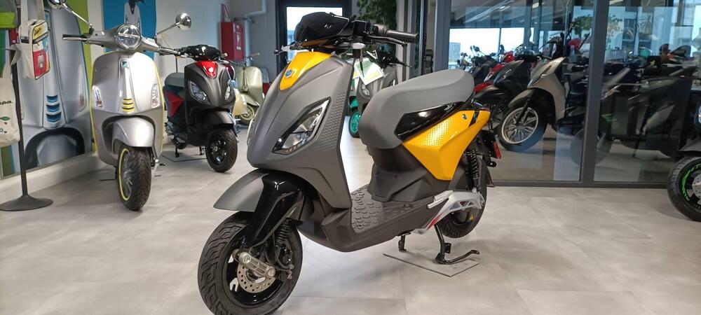 Piaggio 1 Active (2022 - 26) (10)