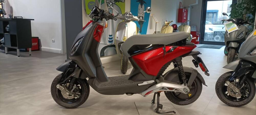Piaggio 1 Active (2022 - 26) (11)