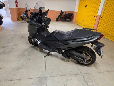 Yamaha T-Max 560 Tech Max (2021) usata