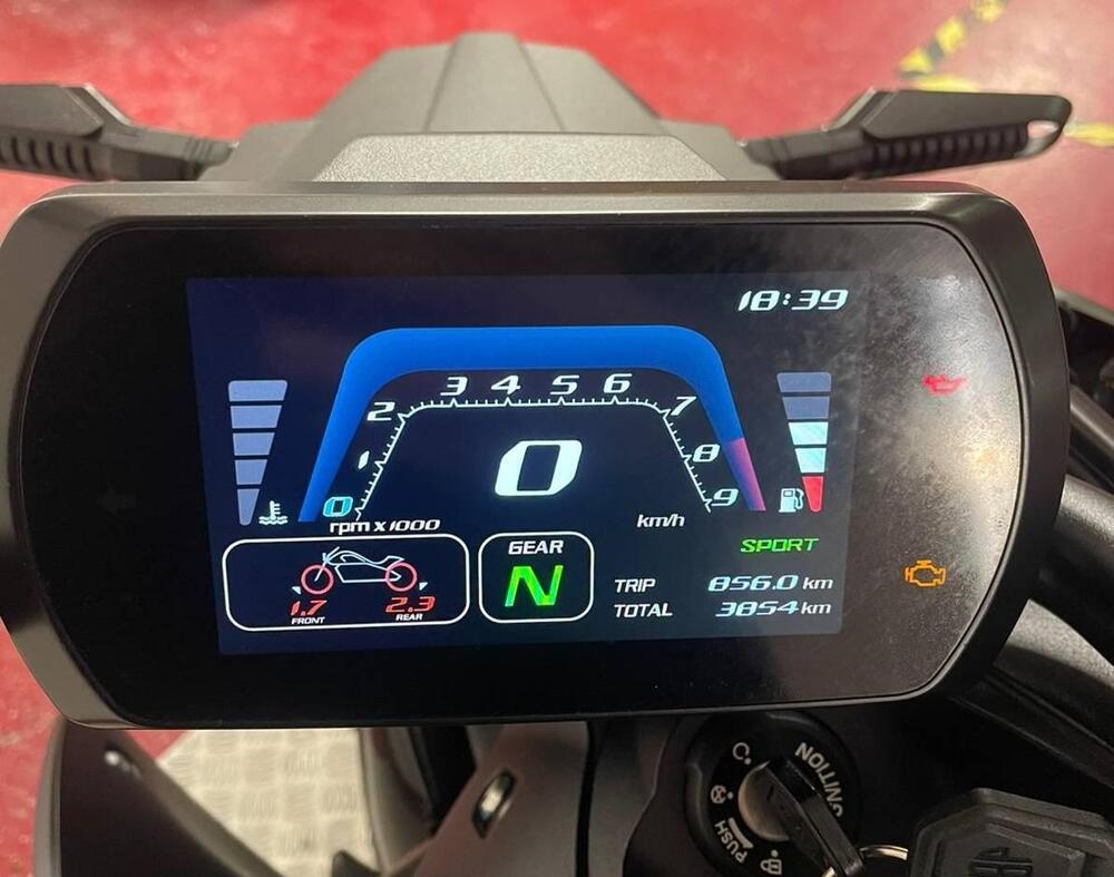 MBP C1002V (2023 - 24) (3)