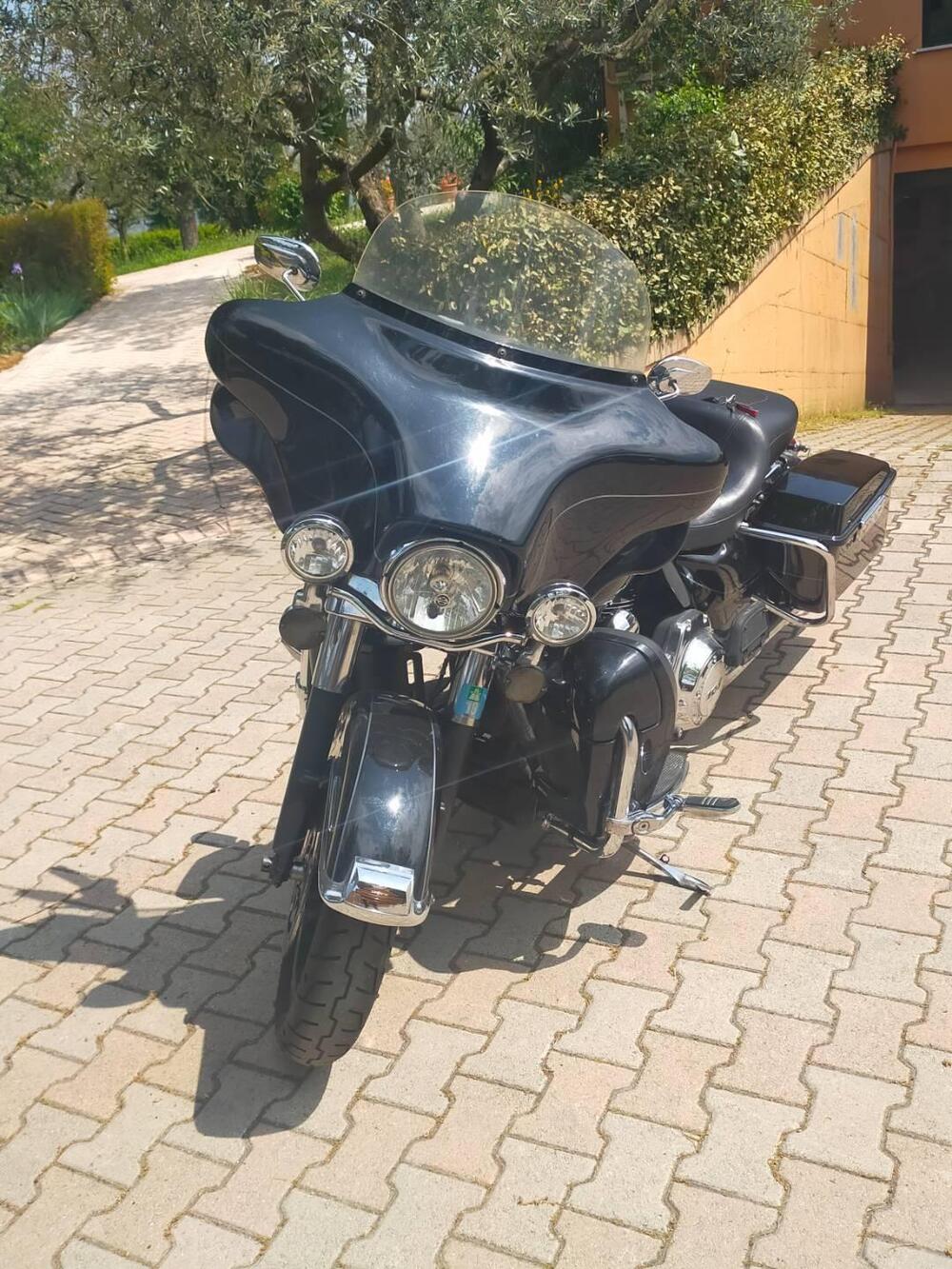 Harley-Davidson 1690 Electra Glide Ultra Limited (2010 - 13) - FLHTK (3)