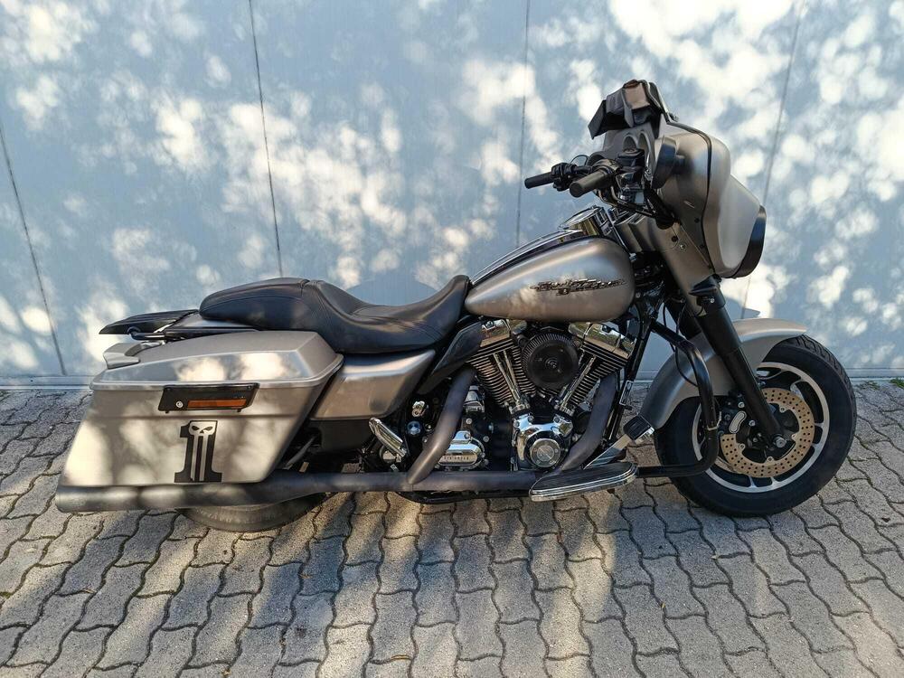 Harley-Davidson 1584 Street Glide (2007) - FLHX (2)