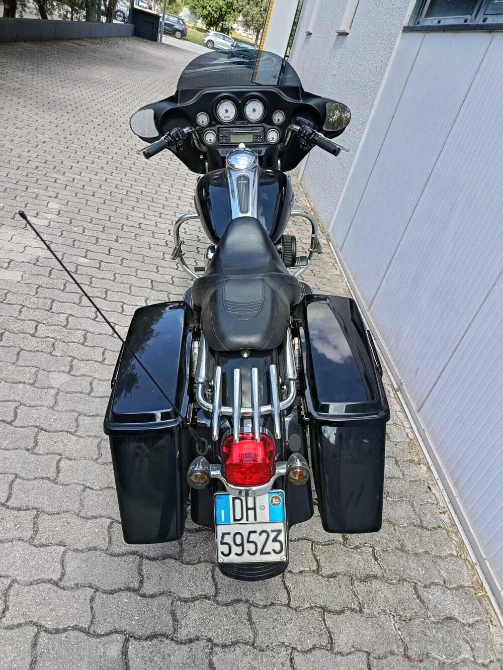 Harley-Davidson 1584 Street Glide (2008 - 10) - FLHX (8)