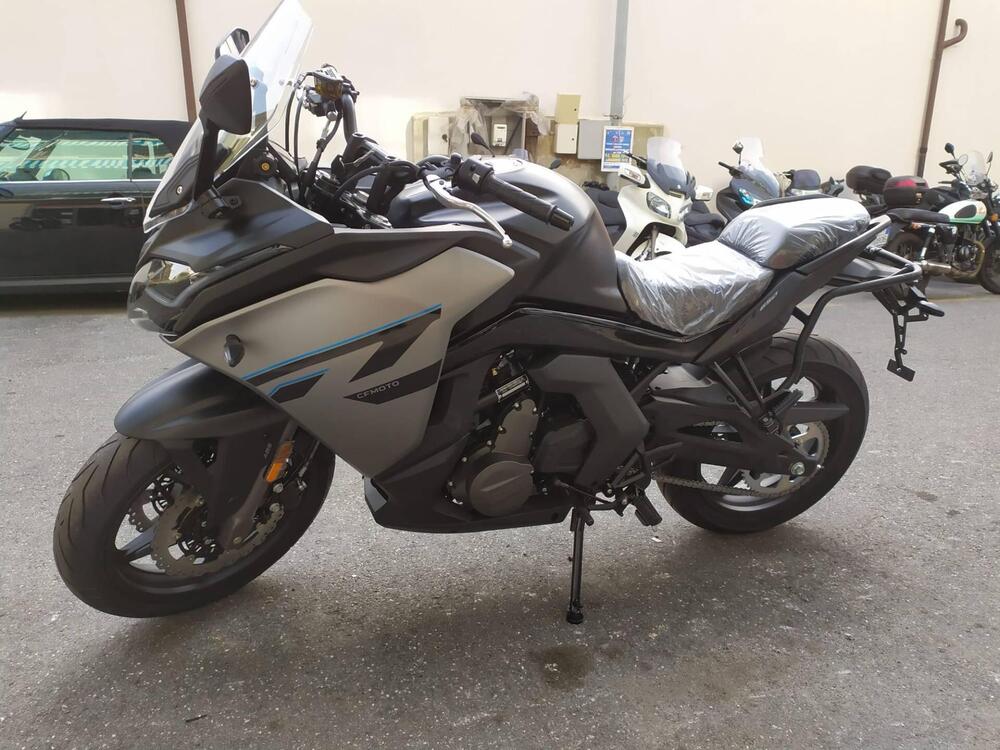 CFMOTO 650GT (2021 - 26) (9)