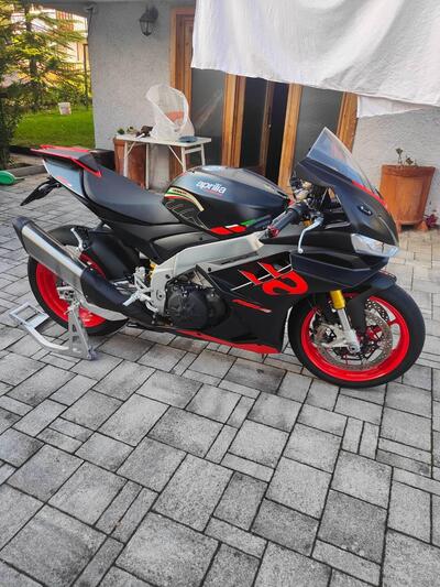 Aprilia RSV4 1100 (2021 - 24) usata
