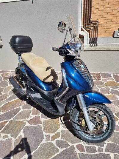 Piaggio Beverly Tourer 400 (2008 - 11) usata