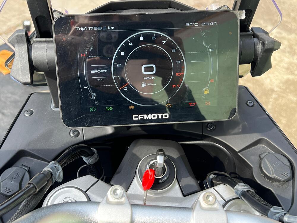 CFMOTO 800MT Touring (2022 - 26) (6)