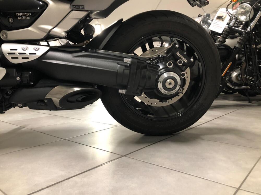 Triumph Rocket 3 R (2021 - 24) (3)