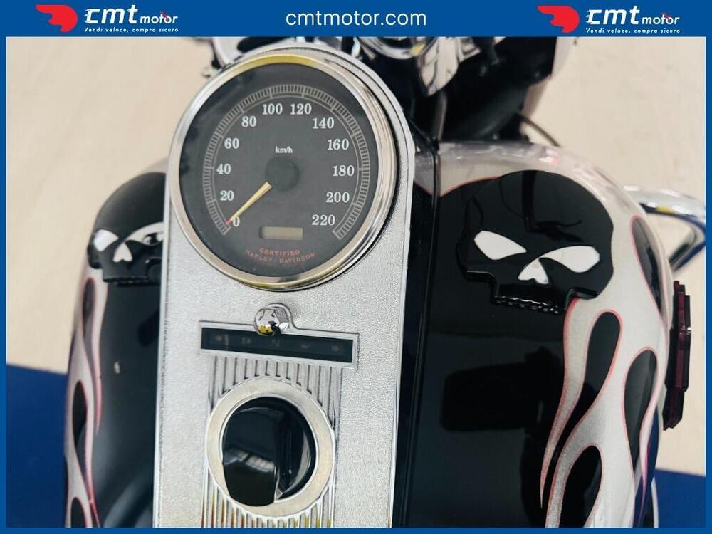 Harley-Davidson 1450 Road King Classic (1999 - 02) - FLHRCI (5)