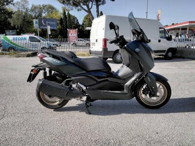 Yamaha X-Max 300 Tech Max (2021 - 24) usata