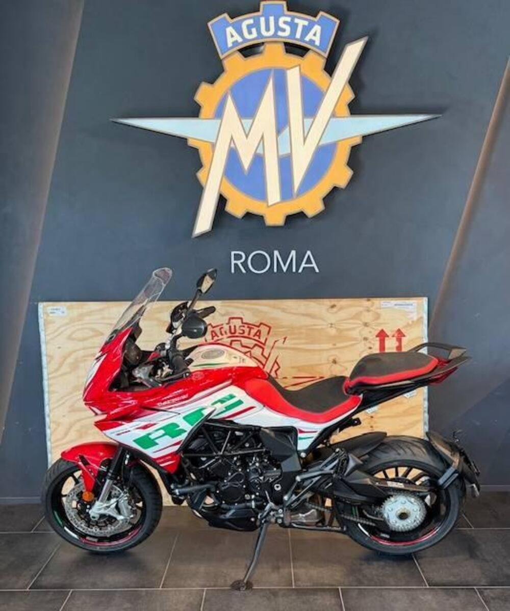 MV Agusta Turismo Veloce 800 RC SCS (2022 - 26) (2)