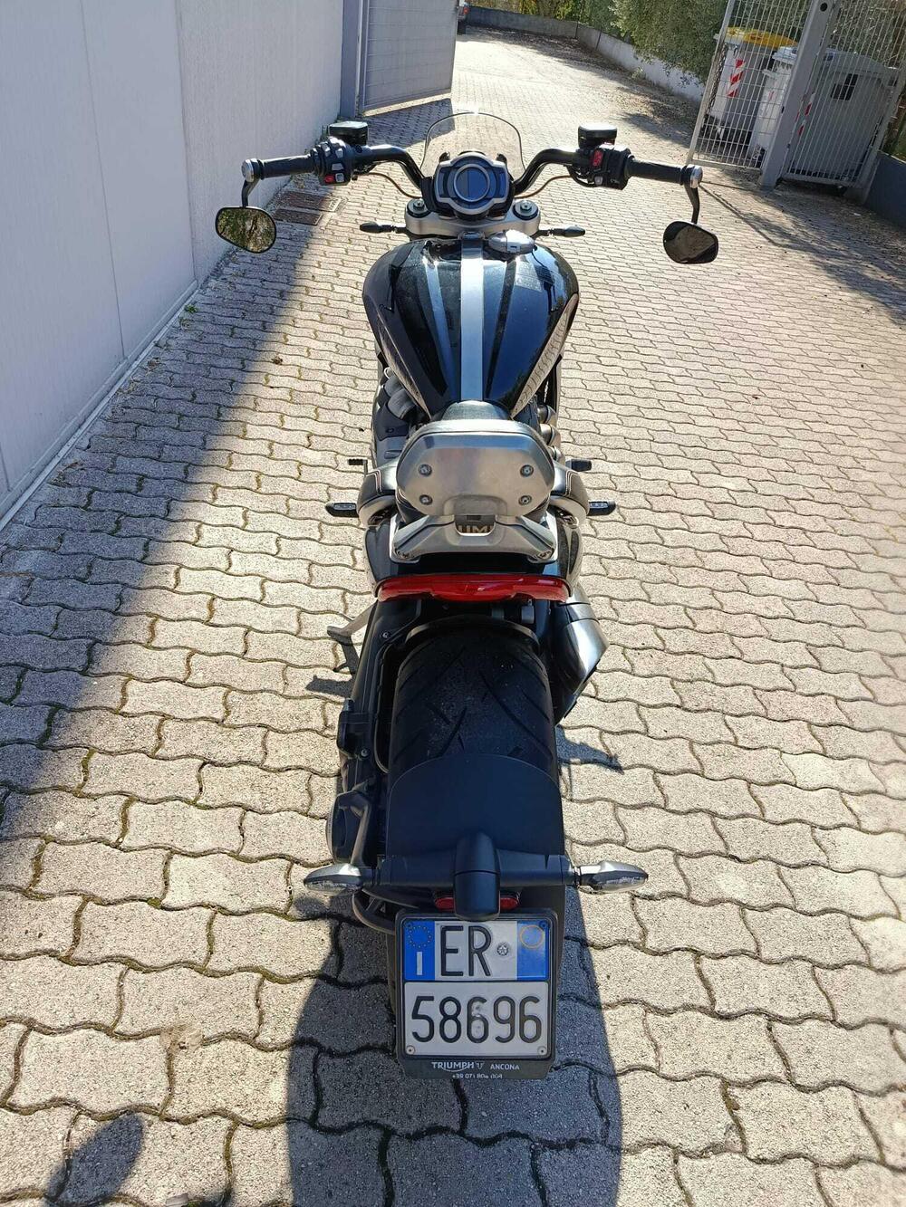 Triumph Rocket 3 GT (2019 - 20) (2)
