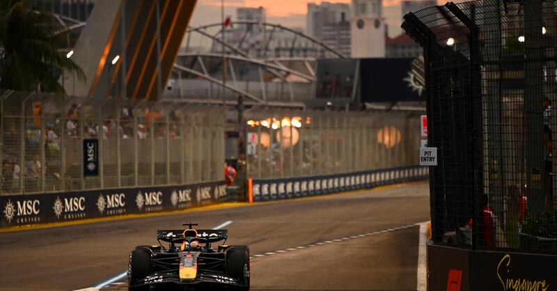 F1, Verstappen vola in FP3 a Singapore: Leclerc in difficolt&agrave;, McLaren favorita per la pole