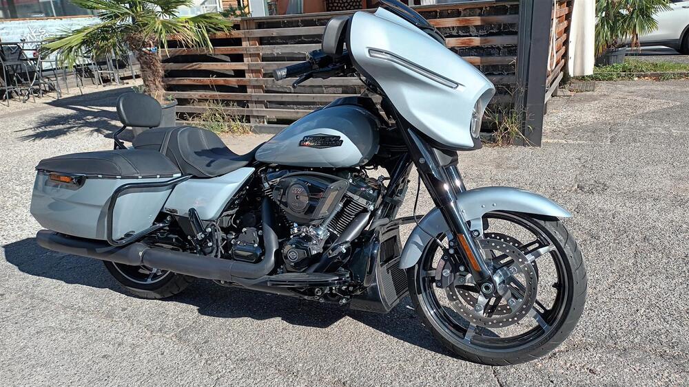 Harley-Davidson Street Glide (2024 - 26)
