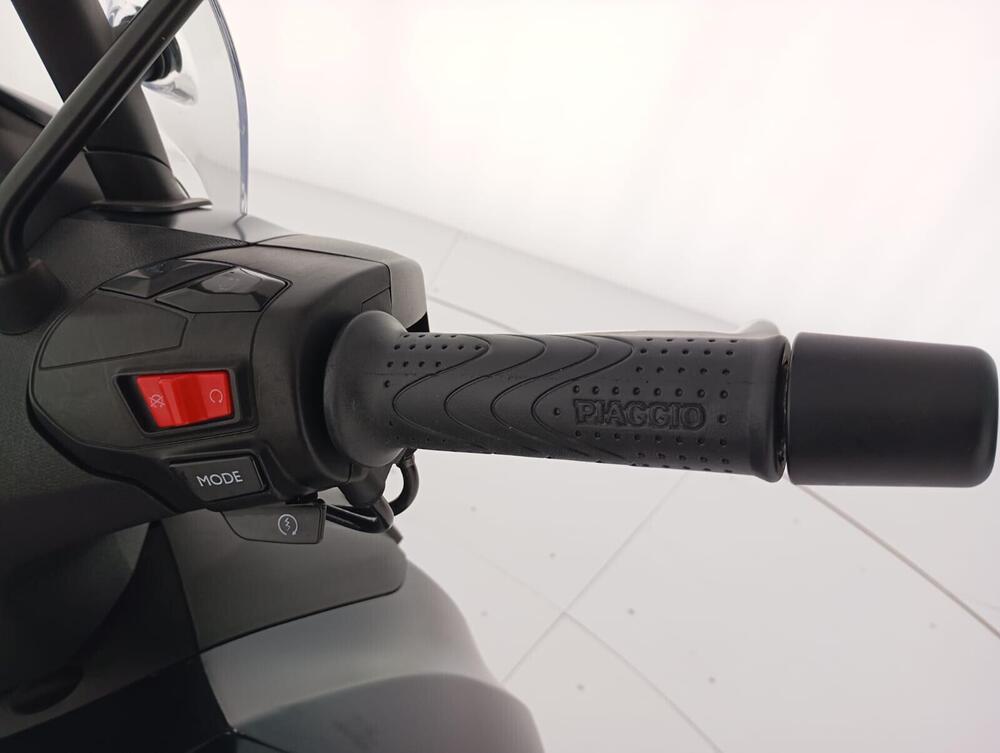 Piaggio Beverly 400 S ABS-ASR (2021 - 24) (9)