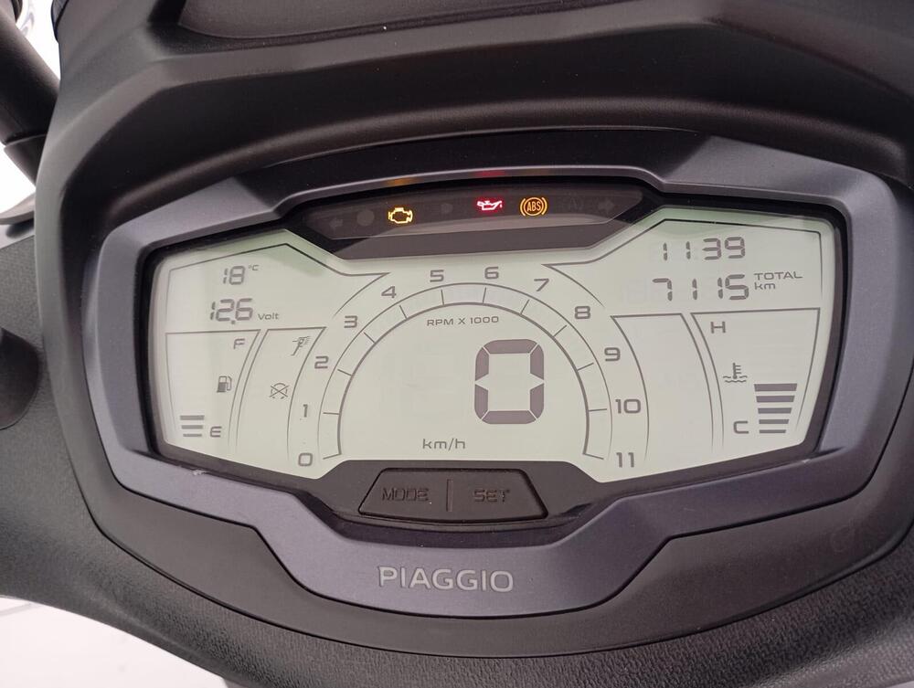 Piaggio Beverly 400 S ABS-ASR (2021 - 24) (11)