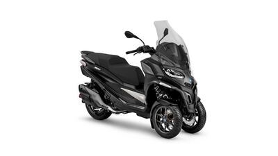 Piaggio MP3 530 Hpe Exclusive (2025) nuova