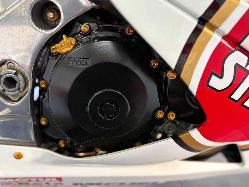 Suzuki GSX-R1000 (2005 - 06) (11)