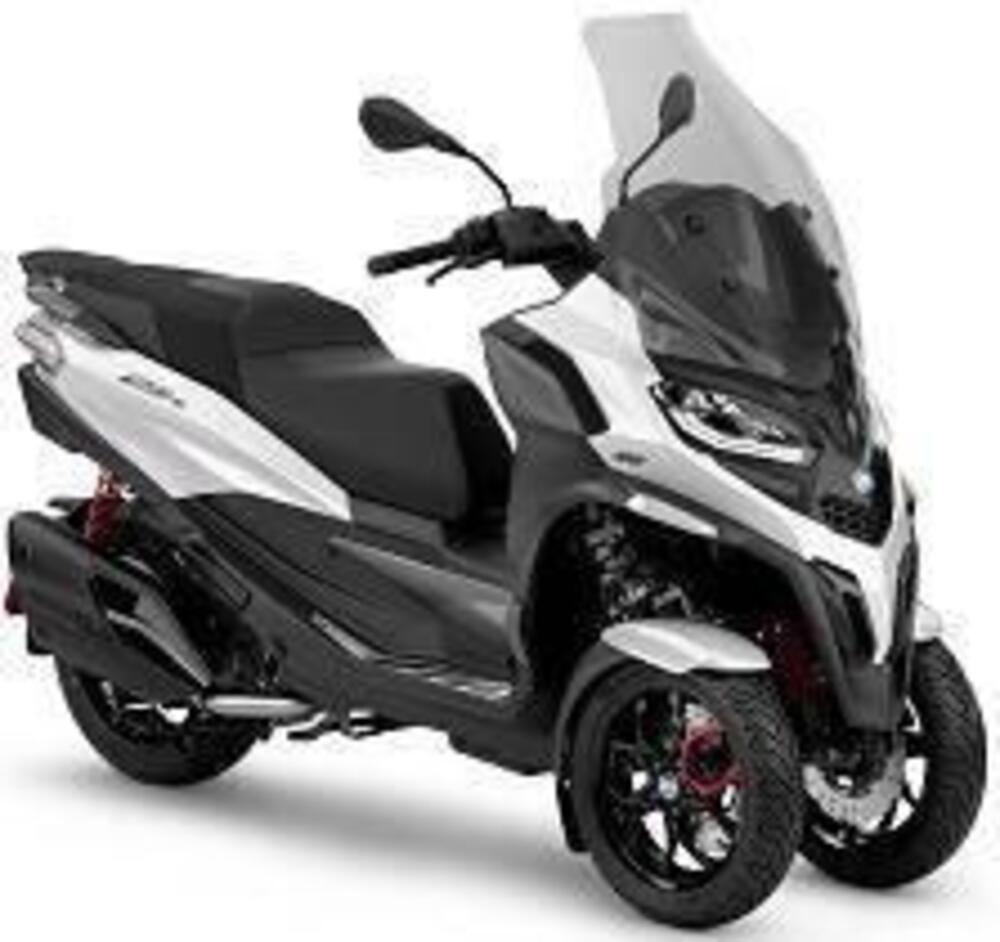 Piaggio MP3 400 Sport Hpe (2025 - 26) (3)