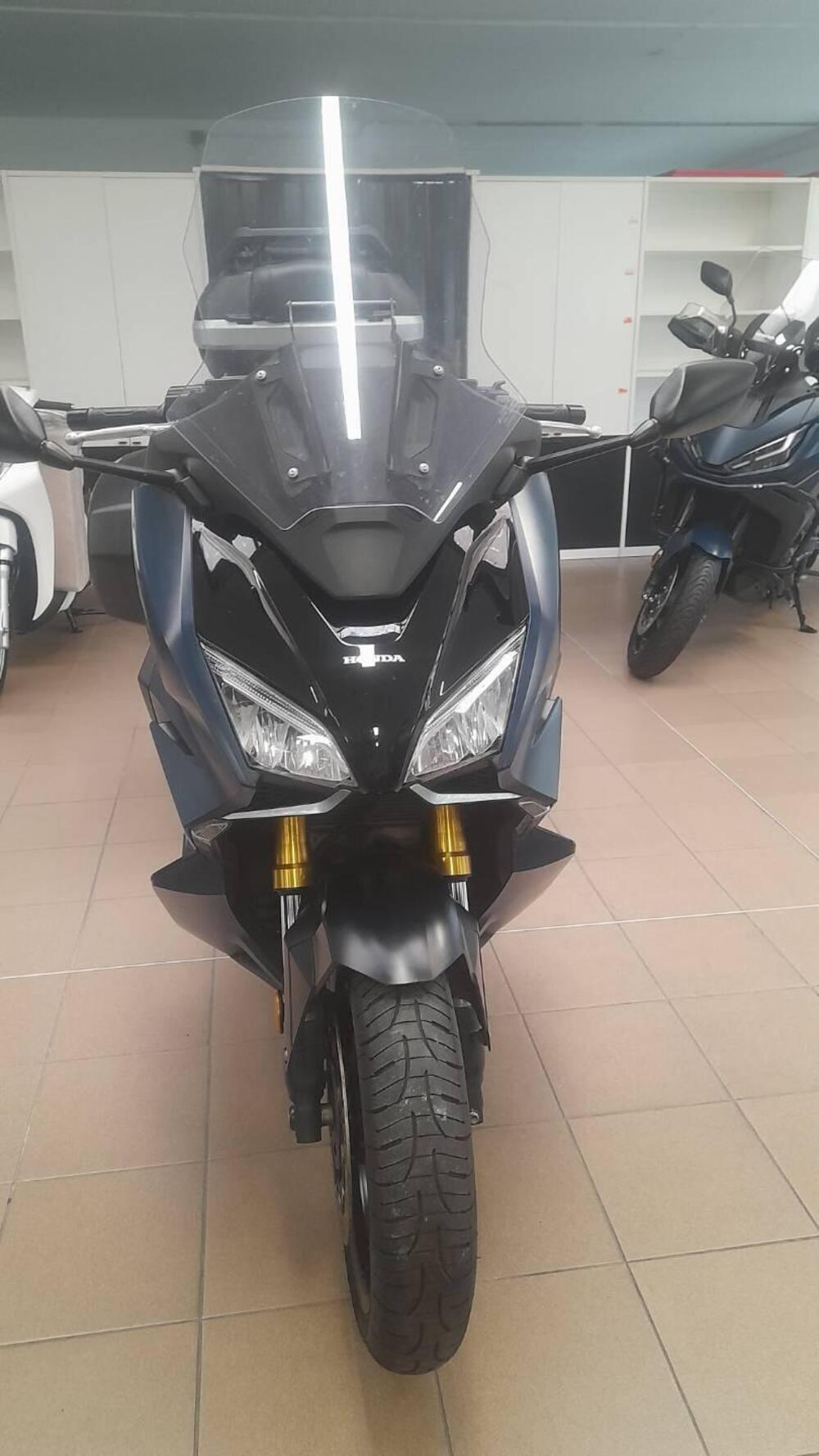 Honda Forza 750 DCT (2021 - 24) (3)