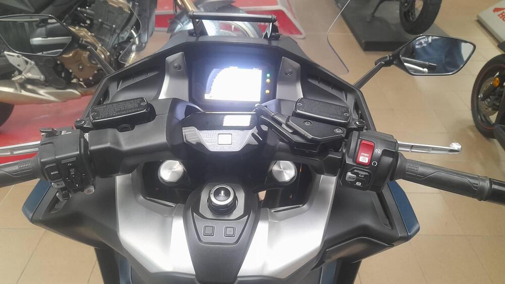 Honda Forza 750 DCT (2021 - 24) (4)
