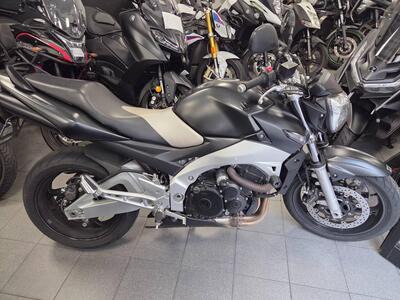 Suzuki GSR 600 (2006 - 11) usata