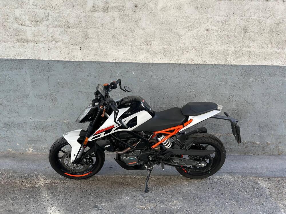 KTM 125 Duke ABS (2017 - 20) (2)