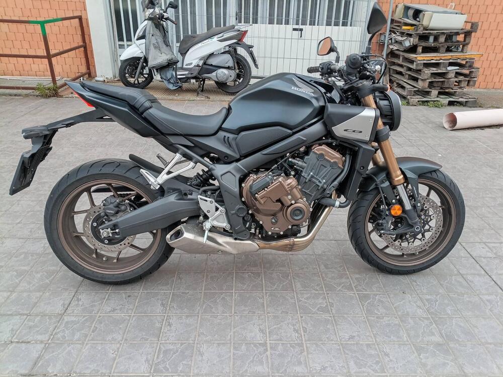 Honda CB 650 R E-Clutch (2024 - 26) (5)