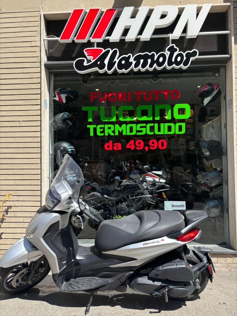 Piaggio Beverly 400 S ABS-ASR (2021 - 24) (2)