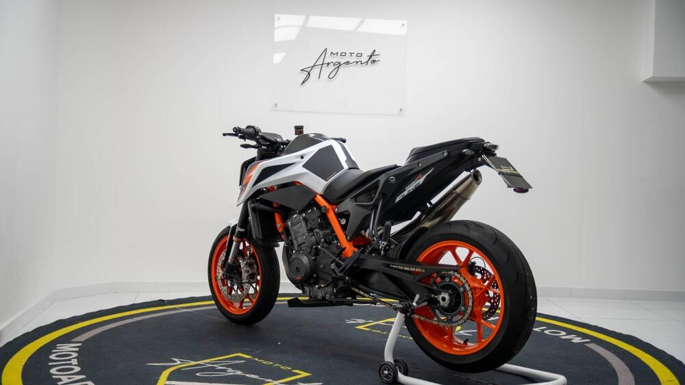 KTM 890 Duke R (2020) (6)