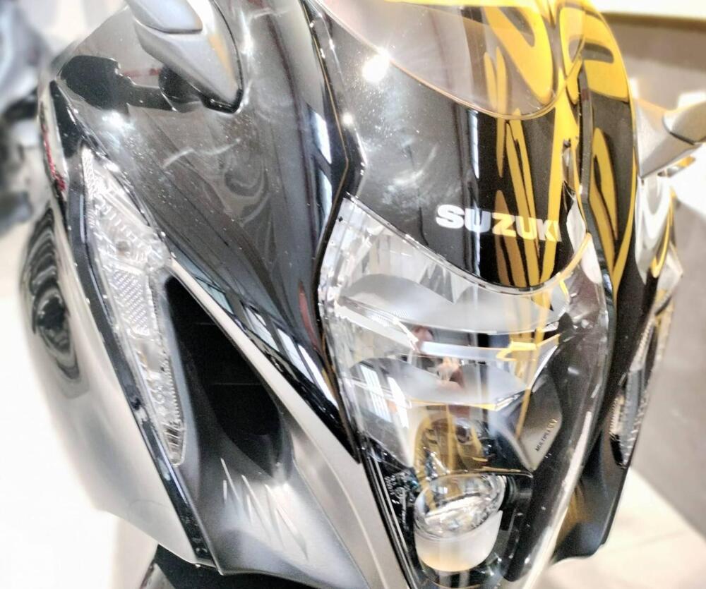 Suzuki GSX 1300 R Hayabusa (2025) (8)