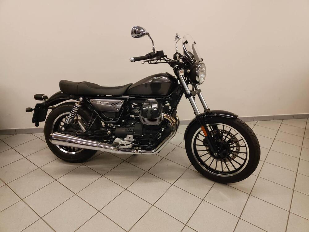 Moto Guzzi V9 Roamer (2018 - 20) (9)