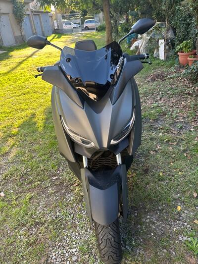 Yamaha X-Max 300 Tech Max (2021 - 24) usata