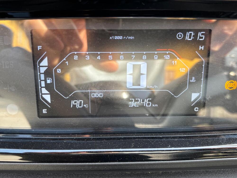 Yamaha X-Max 300 Tech Max (2021 - 24) (5)